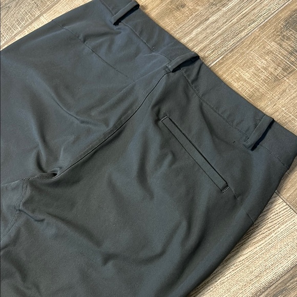 Lululemon ABC Jogger Men's Dark Charcoal Grey‎ (34"x30 1/2") - Picture 9 of 15